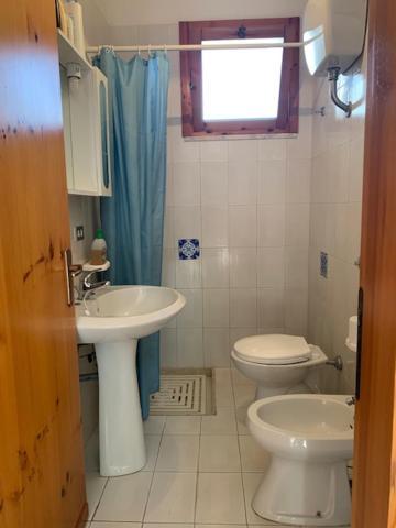La Casa Del Sole Villa Torre dell'Orso Bagian luar foto